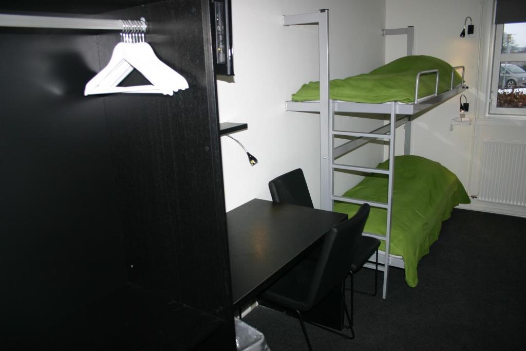 Stoberiet Hostel สเวนด์บอร์ก ห้อง รูปภาพ A room at the hotel